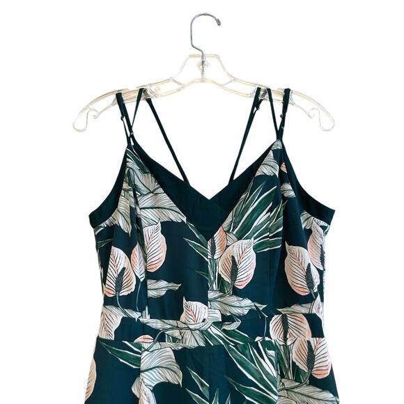 Adelyn Rae Nissa Floral Jumpsuit Women Size Small Green Tropical Floral Romper - Picture 6 of 11